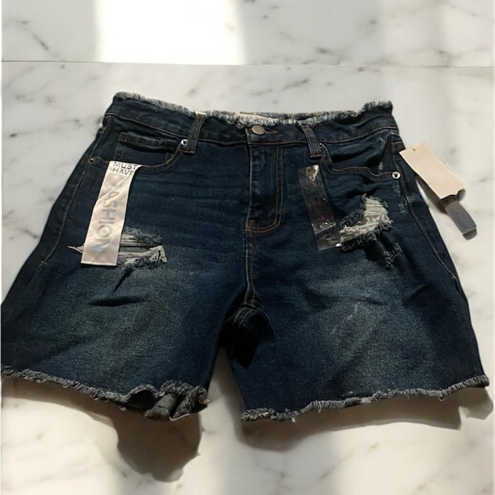 Tinseltown Shorts